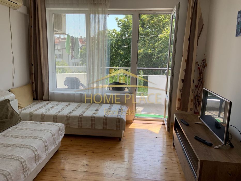 Дава се под наем Двустаен апартамент в Варна, Окръжна болница - 55 кв.м за 612 € - Снимка #1