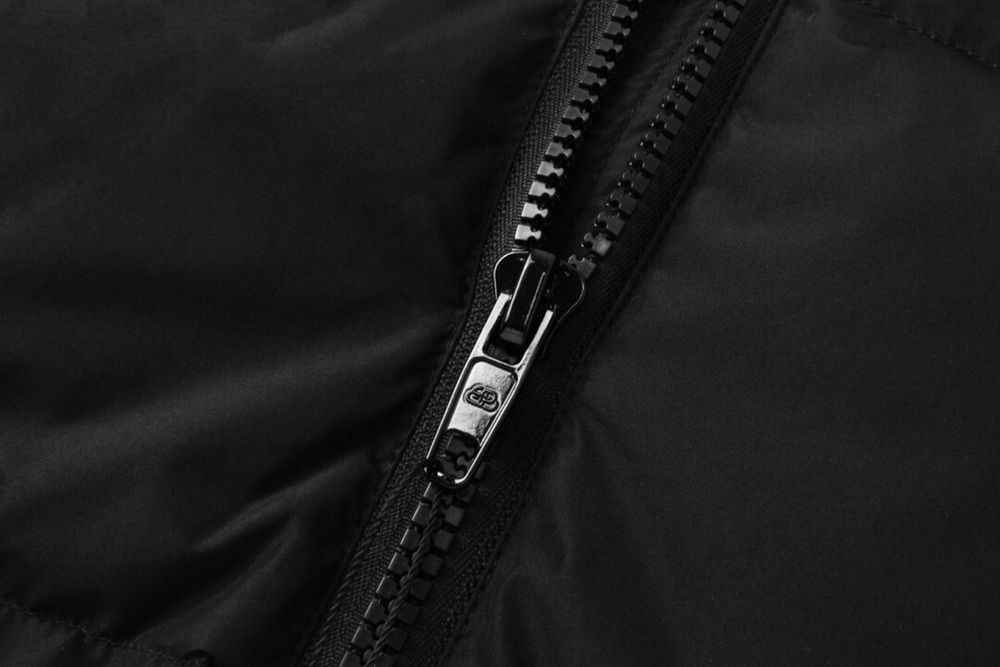 Geaca Balenciaga colectie noua