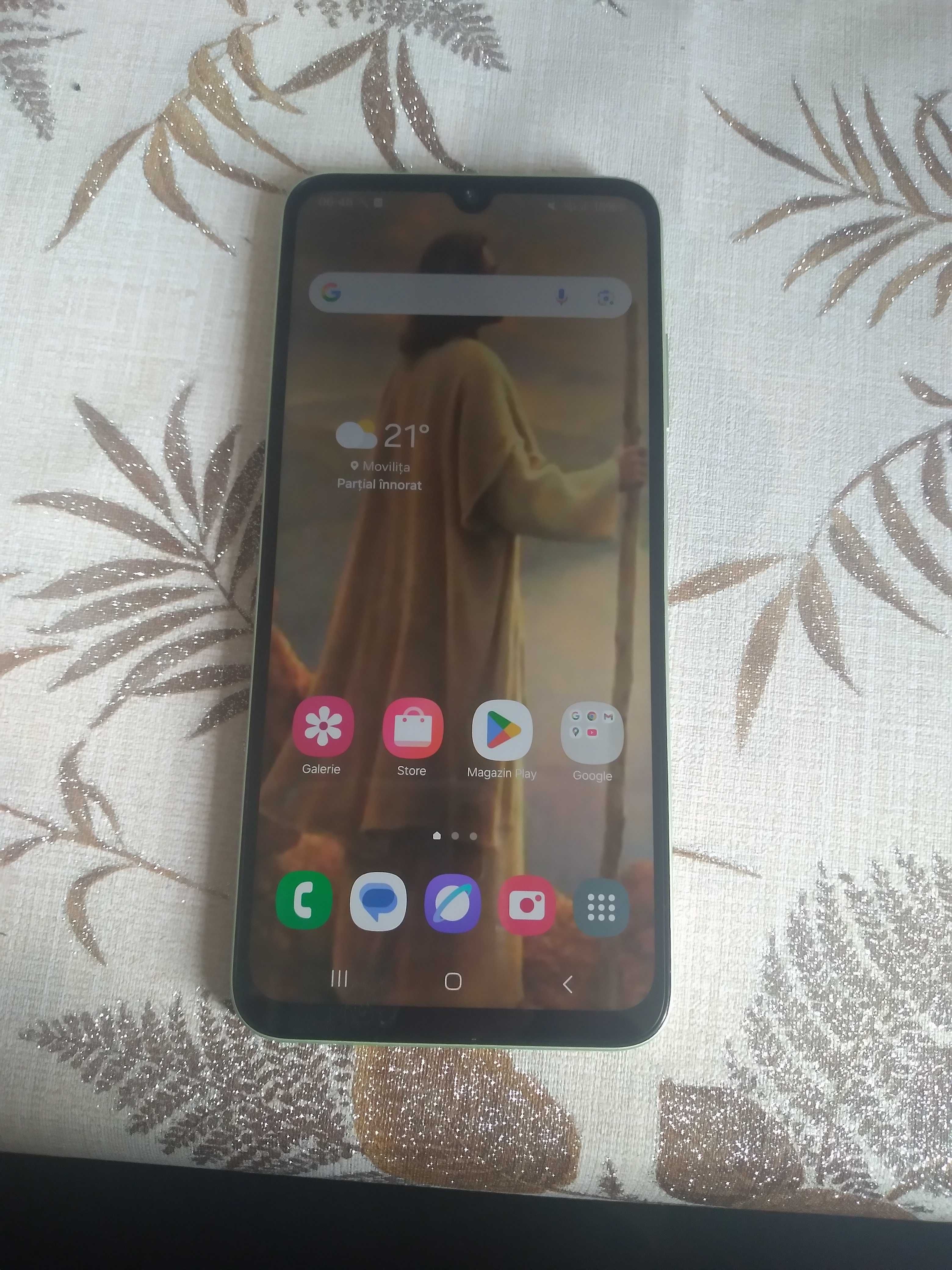 Vand telefon,stare foarte buna de functionare
