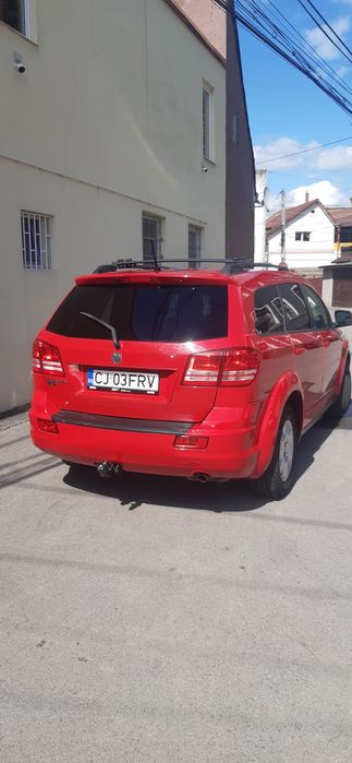 Vând  Dodge journey