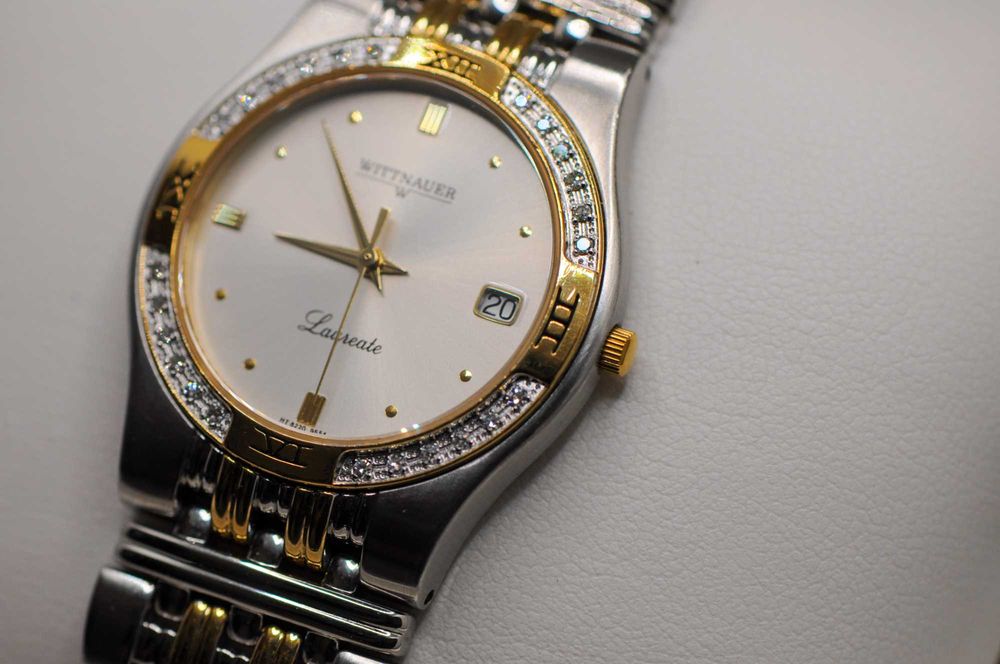 Швейцарски дамски часовник с диаманти - Wittnauer Laureate