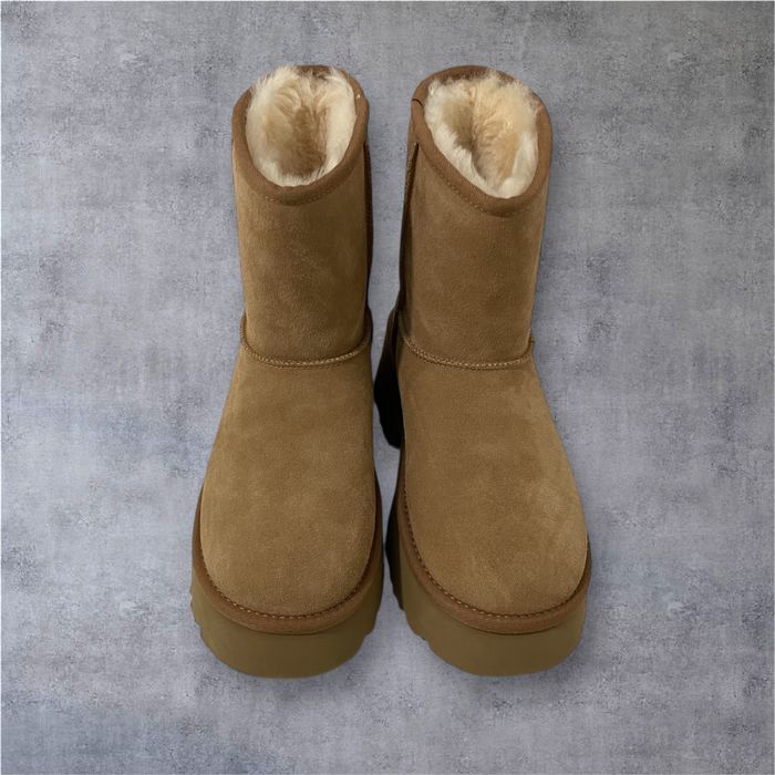 UGG Classic Short New Heights Marime 39