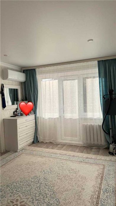 Продам 2-комнатную квартиру с ремонтом на 12 микр, остановка рядом