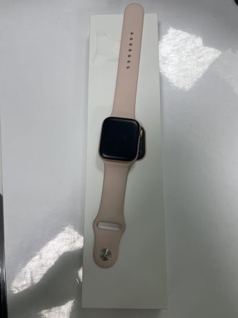 Apple Watch Series 6 44 mm (город Шу)