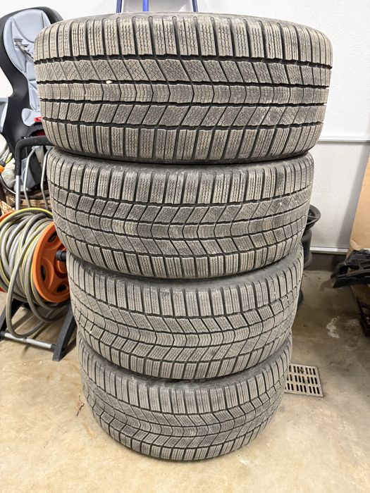 родавам зимни гуми спорт пакет Continental Winter Contact 8S ДОТ 2524