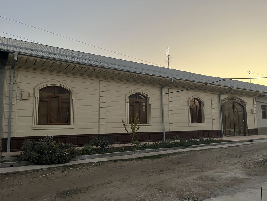 Хавли сотилади 10 суток  75.000 $ срочна чархин кадиж