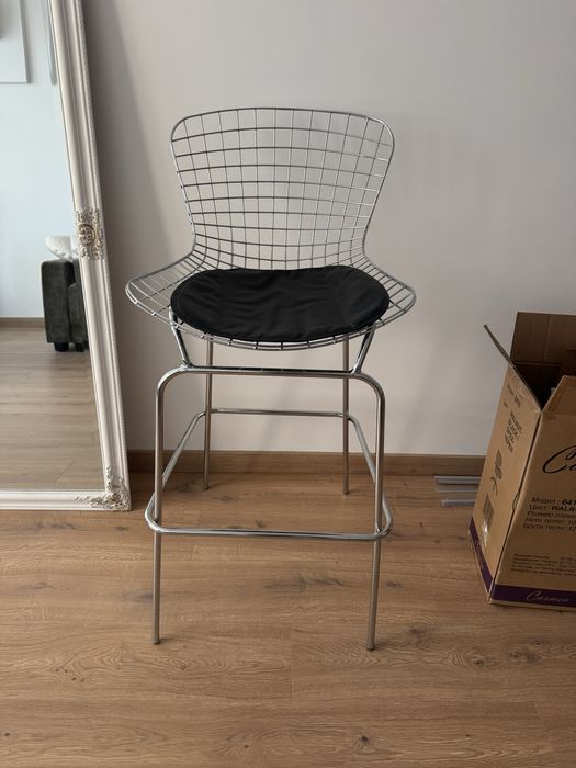 Бар стол - метален