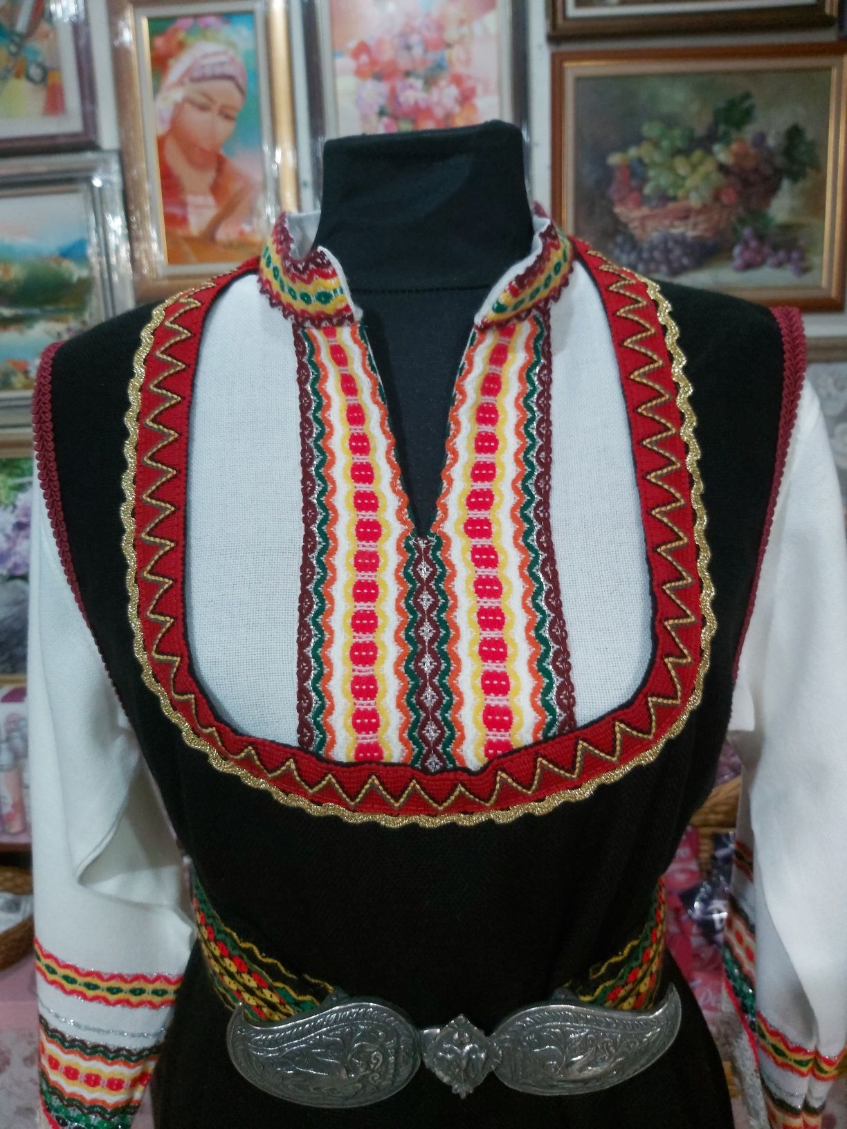 Дамска носия от три части Л, ХЛ
