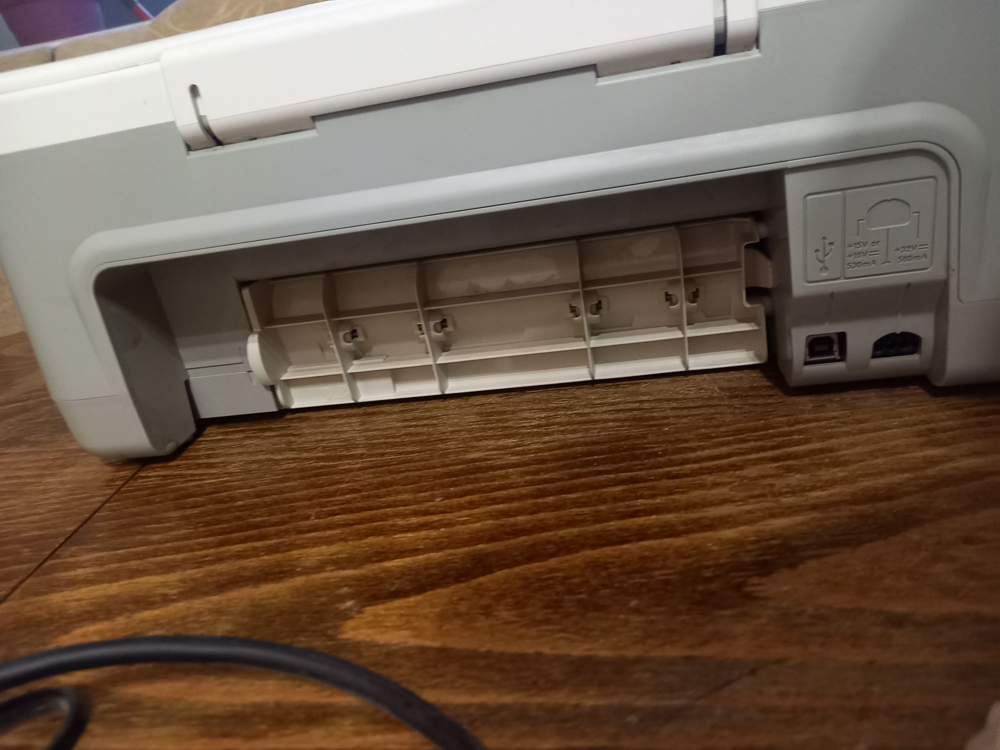 Принтер - скенер HP Deskjet F370