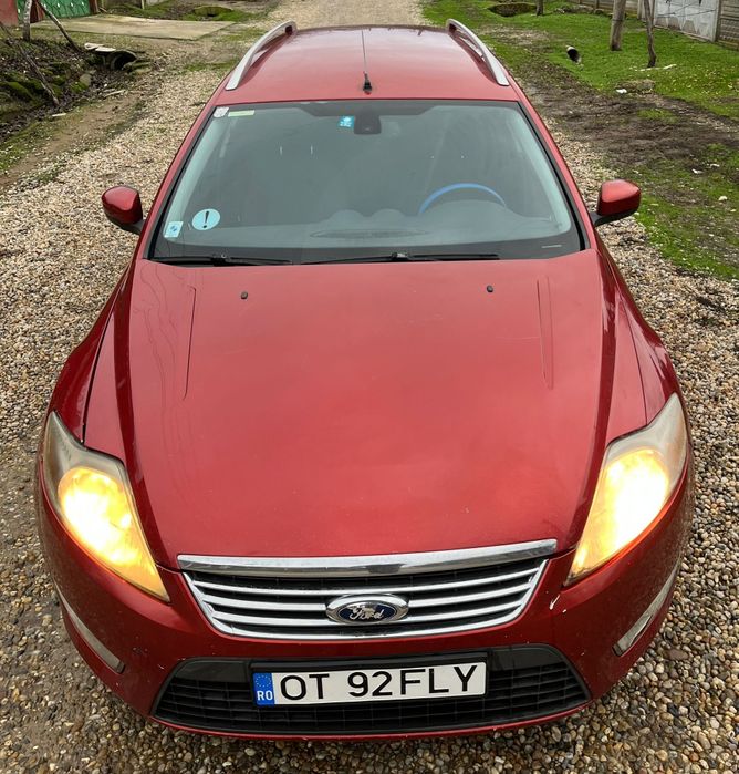 Vând Ford Mondeo