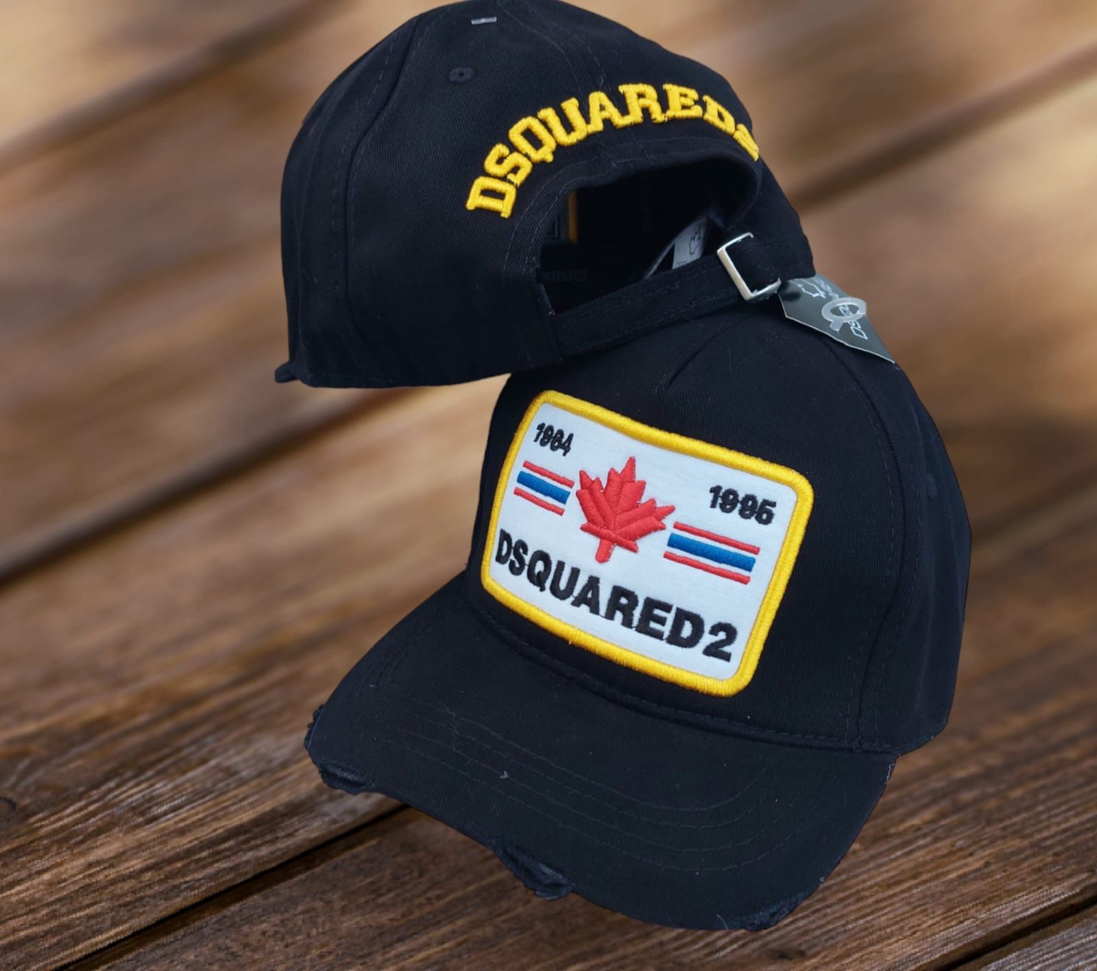 D 2 hats летни шапки с козирка, лого бродерия регулация