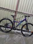 Vnd bicicleta foarte buna calitate