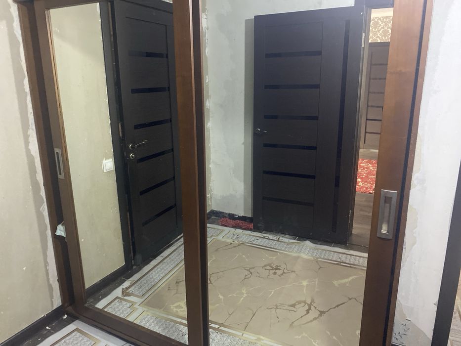 Продам шифоньер качественный. В отличном состоянии.