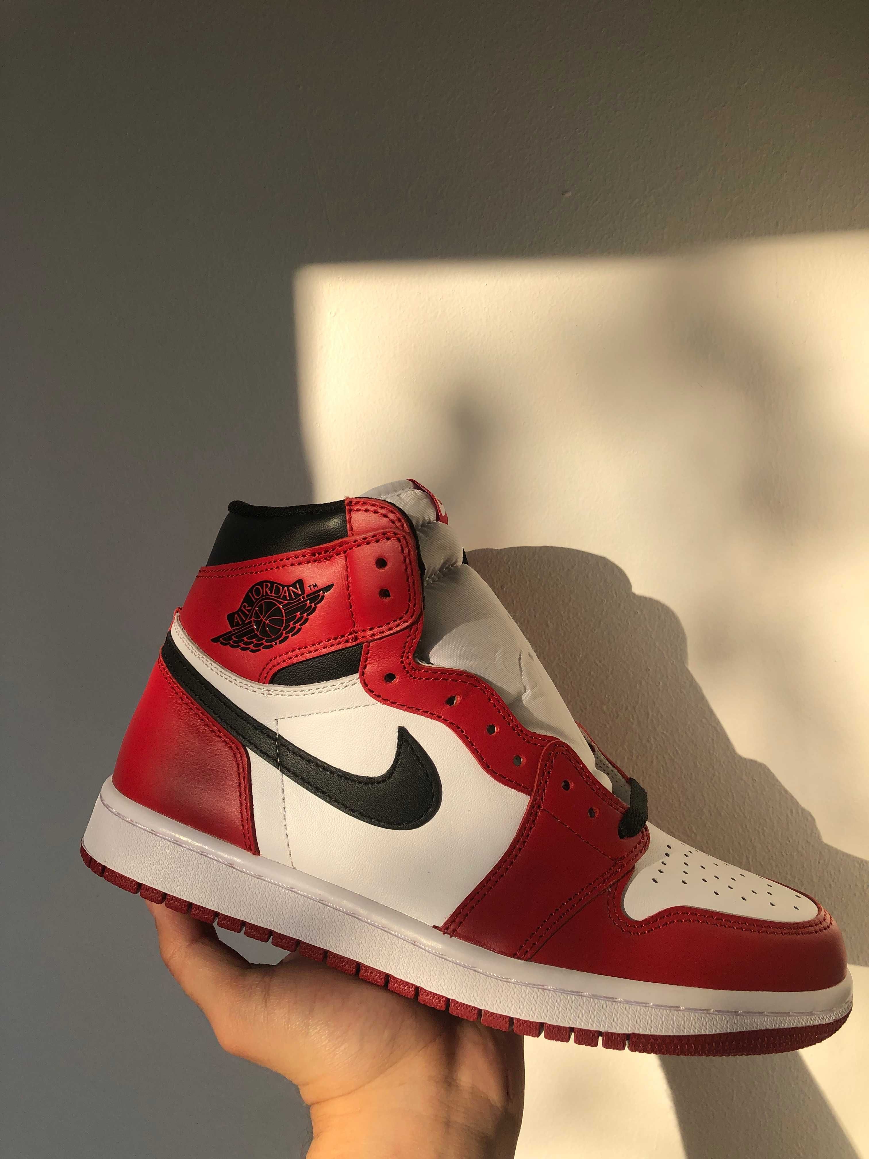 Nike AIR JORDAN 1 High OG Retro Chicago