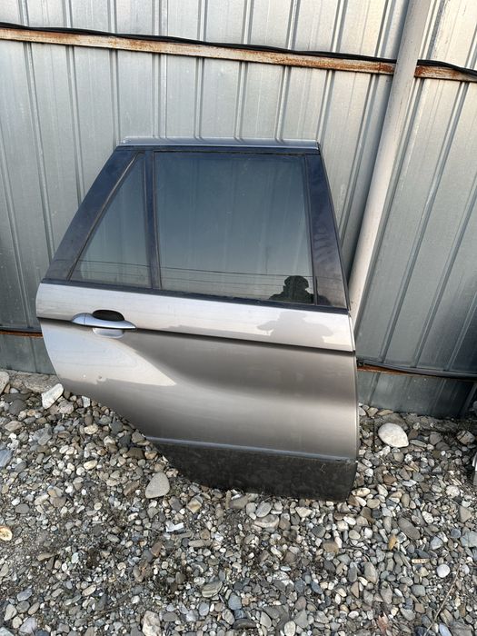 Portiera dreapta spate BMW X5 E53  1999-2006 usa dreapta spate BMW X5