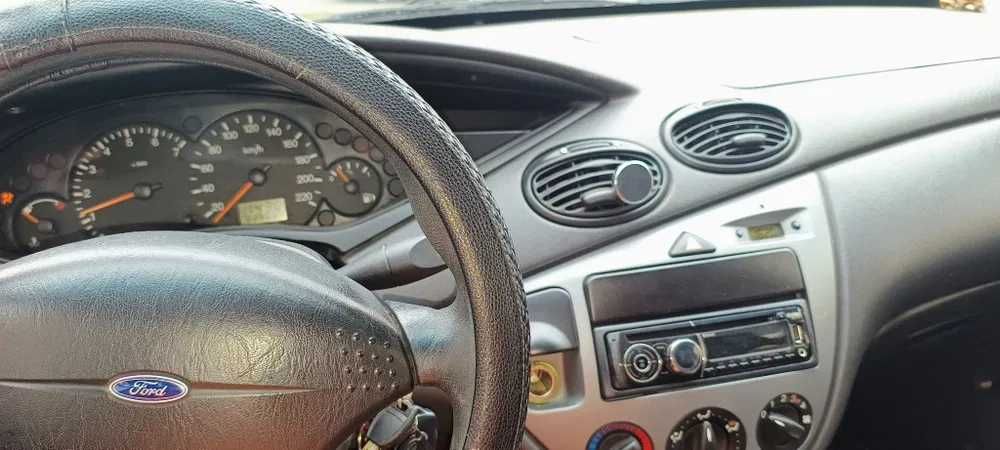 Vând Ford Focus 1