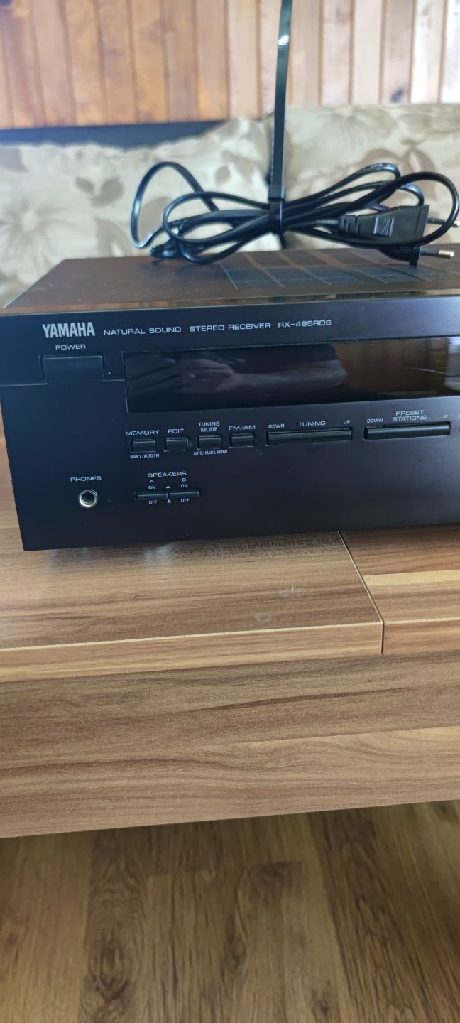 Стерео усилвател Yamaha rx-485rds като нов