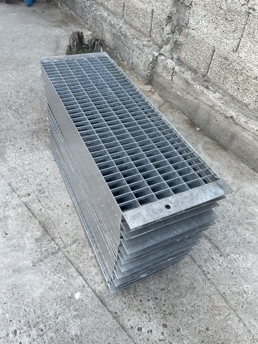 Trepte zincate galvanizate