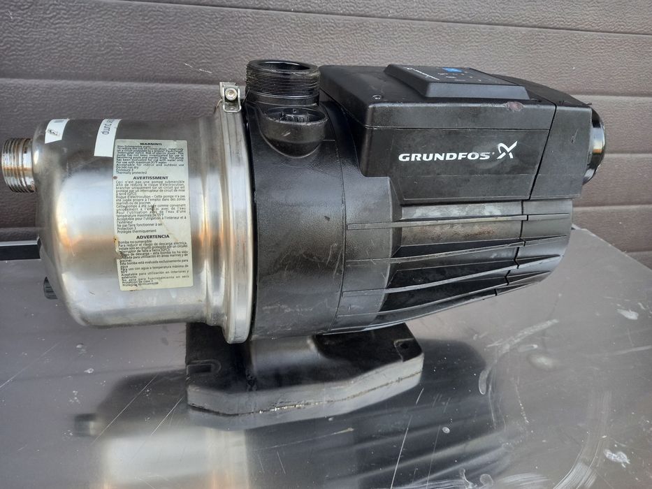 Pompa hidrofor Grundfos