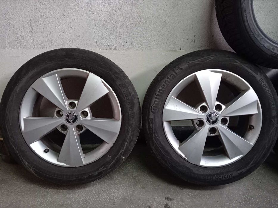 Алуминиеви джанти 16'' с летни гуми за Октавия 3