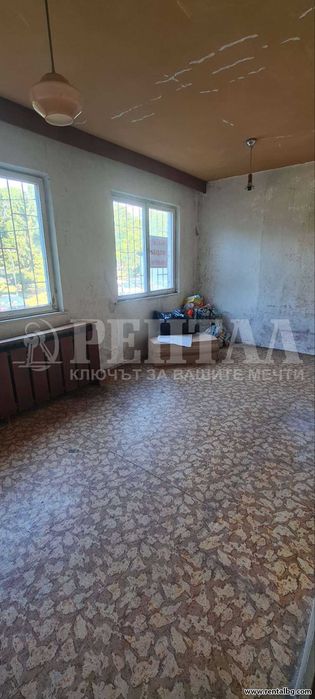 Тристаен панел до парк Бели брези !!!