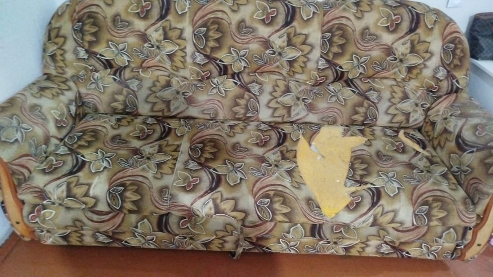 Продам диван и два кресла