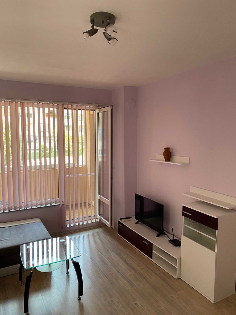 Дава се под наем Двустаен апартамент в Бургас, Лазур - 60 кв.м за 459 € - Снимка #1