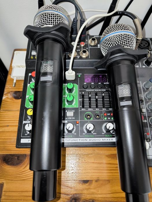 Mixer audio pasiv cu 2 microfoane wireless