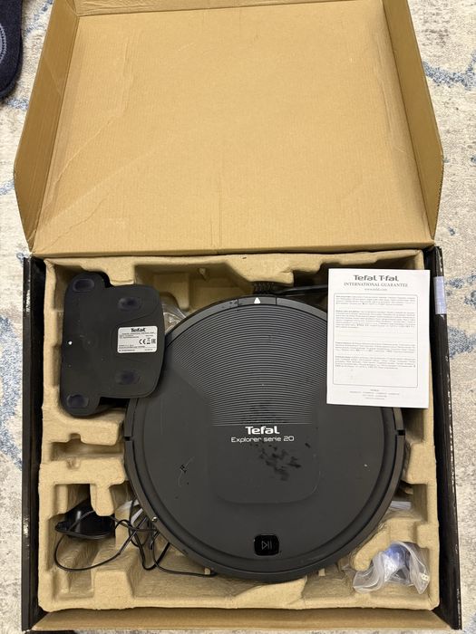 Продам робот-пылесос