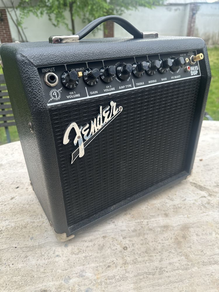 Boxa chitara cu amplificator Fender FM15DSP