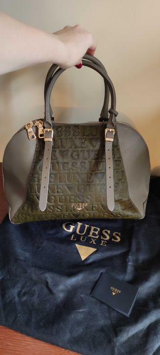 Оригинална чанта Guess
