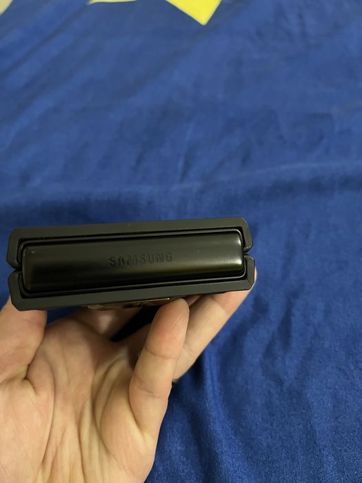 Vand telefon Samsung z3 Flip