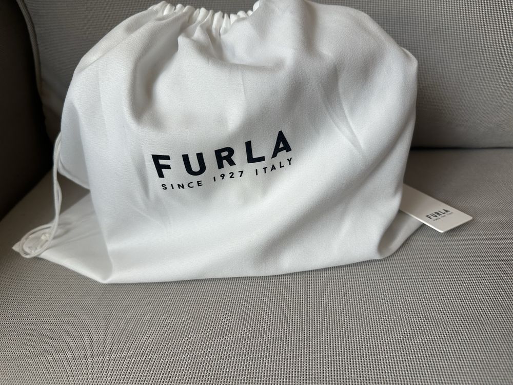 Малка дамска чанта Furld