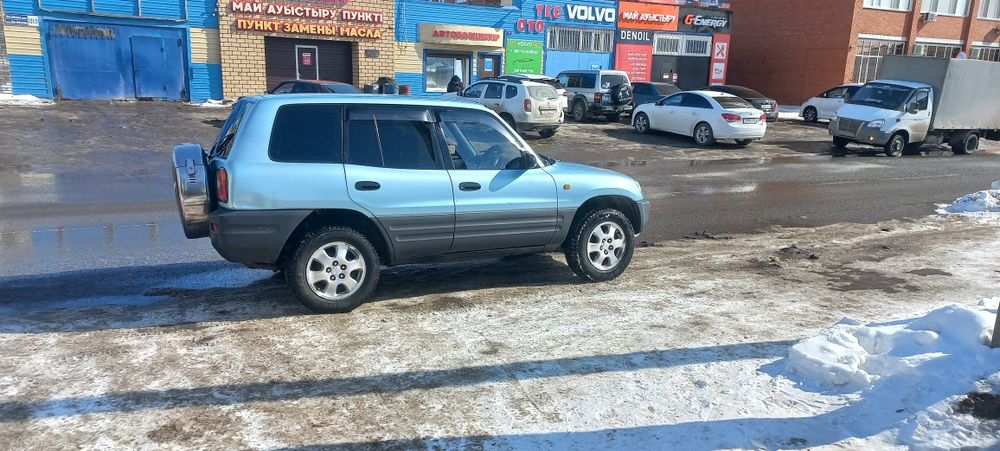 Продам тойота раф4