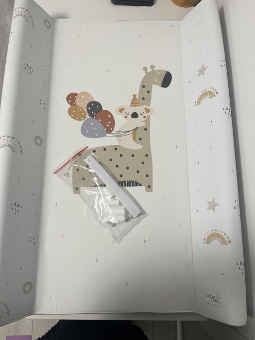 Vand saltea de infasat, nefolosit