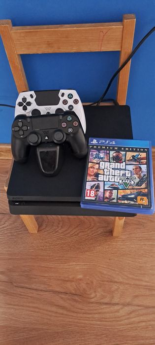 Vand PS4 slim 500 GB