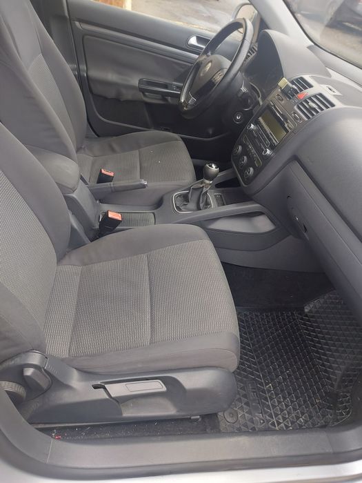 Volkswagen Jetta 102CP, Benzina