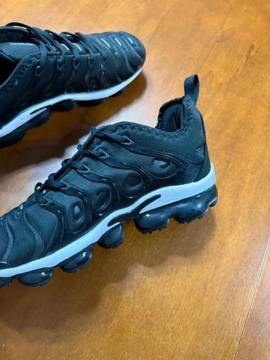 Nike Air Vapormax 43 noi/new