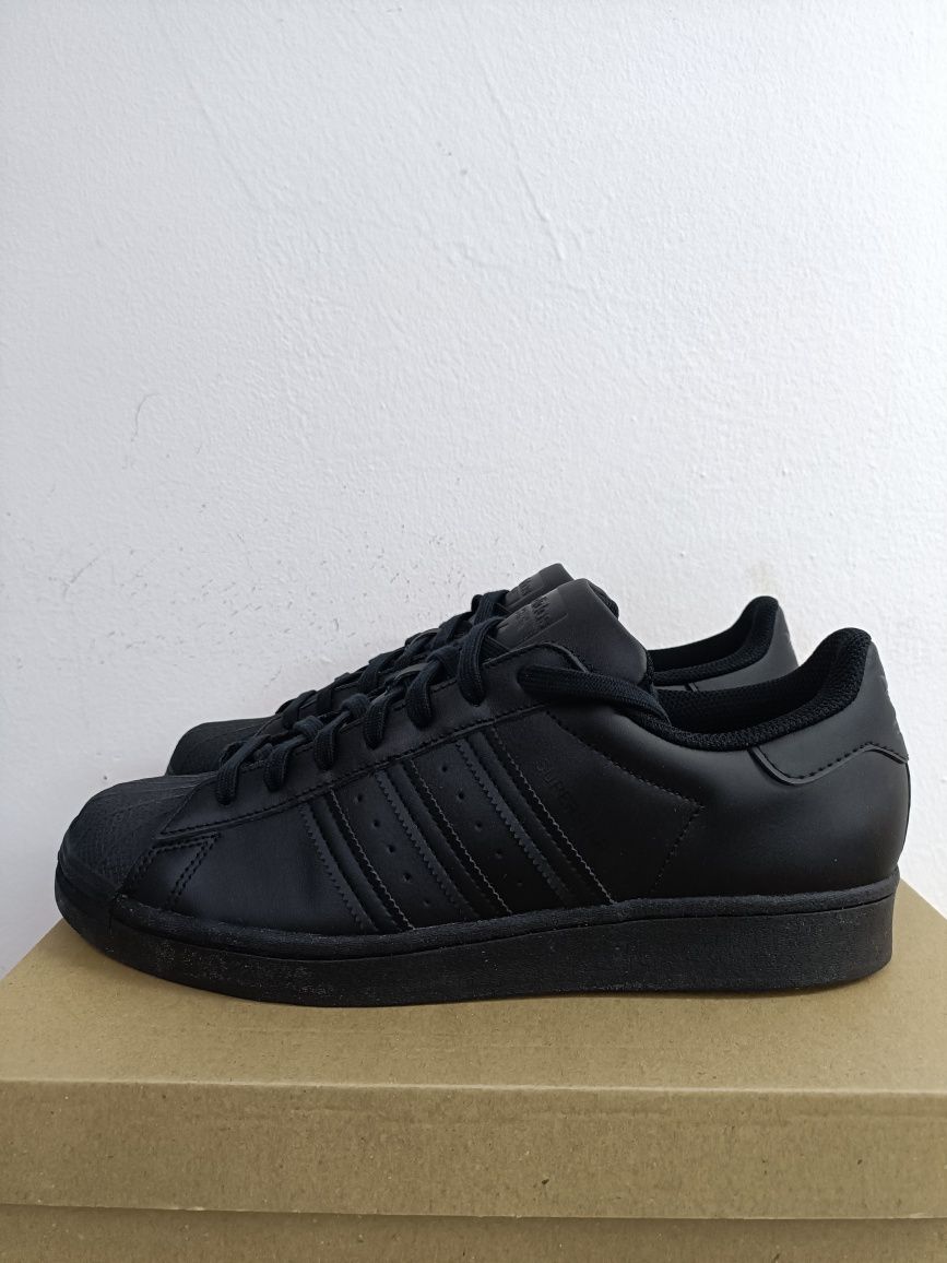 Adidas Superstar номер 44 2/3
