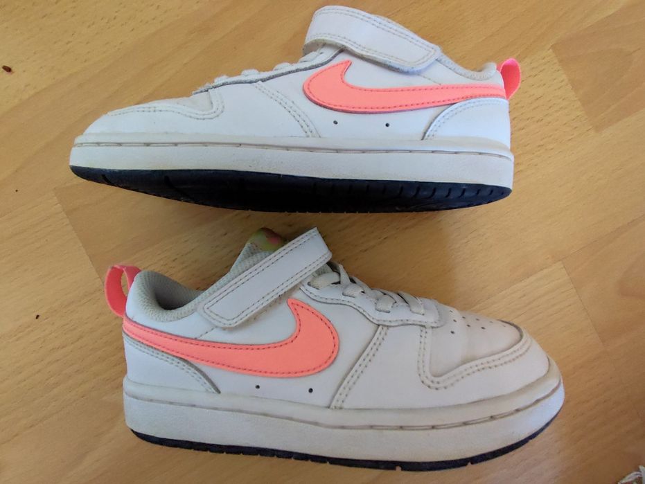 Маратонки nike uk 6.5 eur 23.5 обувани веднъж