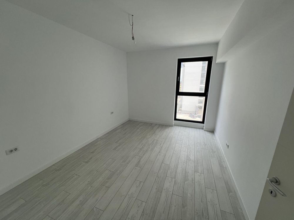 Proprietar vand apartament 3 camere in Tower Residence