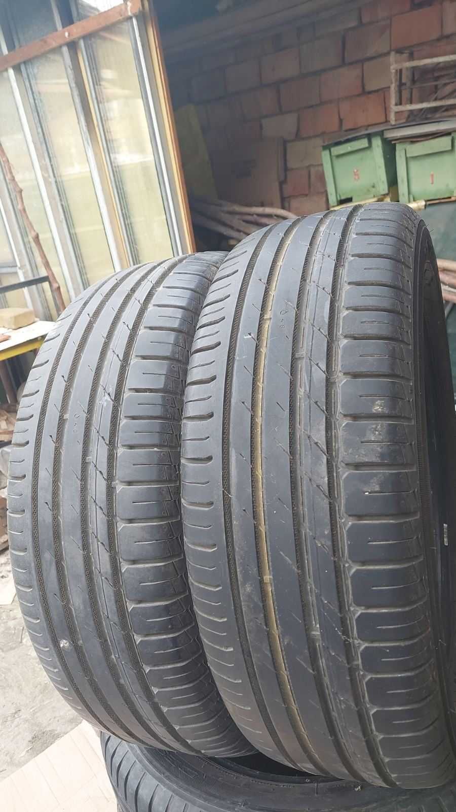 Nokian  215/60 R17 2бр.