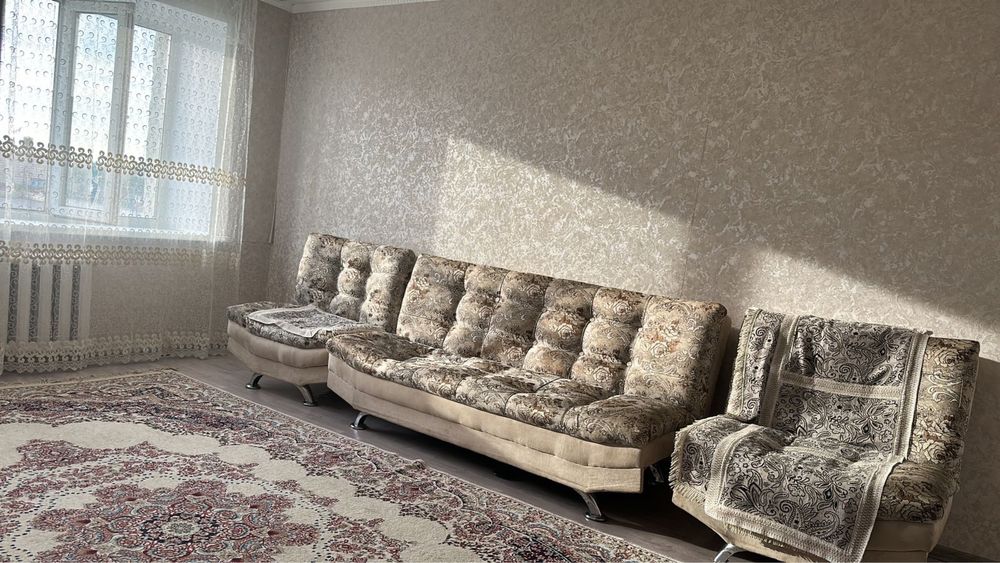 Сдаю 2 ком квартиру рядом с торговым домом Таир