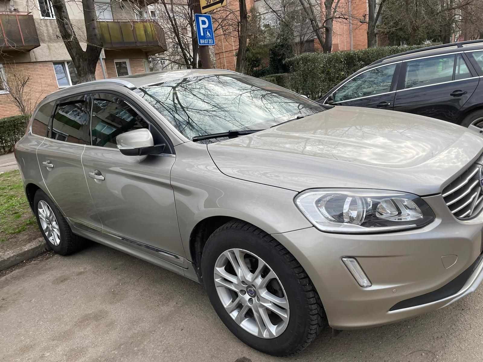 Vând volvo xc60 an 2016