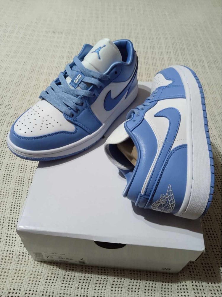 Jordan 1 Low UNC