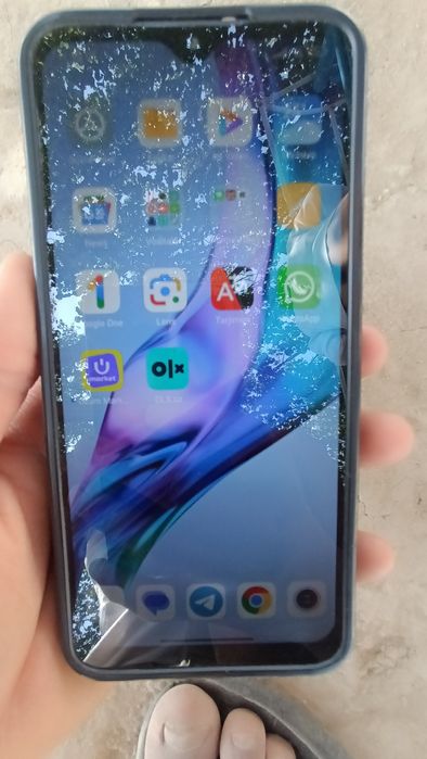 Redmi 9 sotiladi xotira 32/3 ekran bir Marta almashgan kami bor
