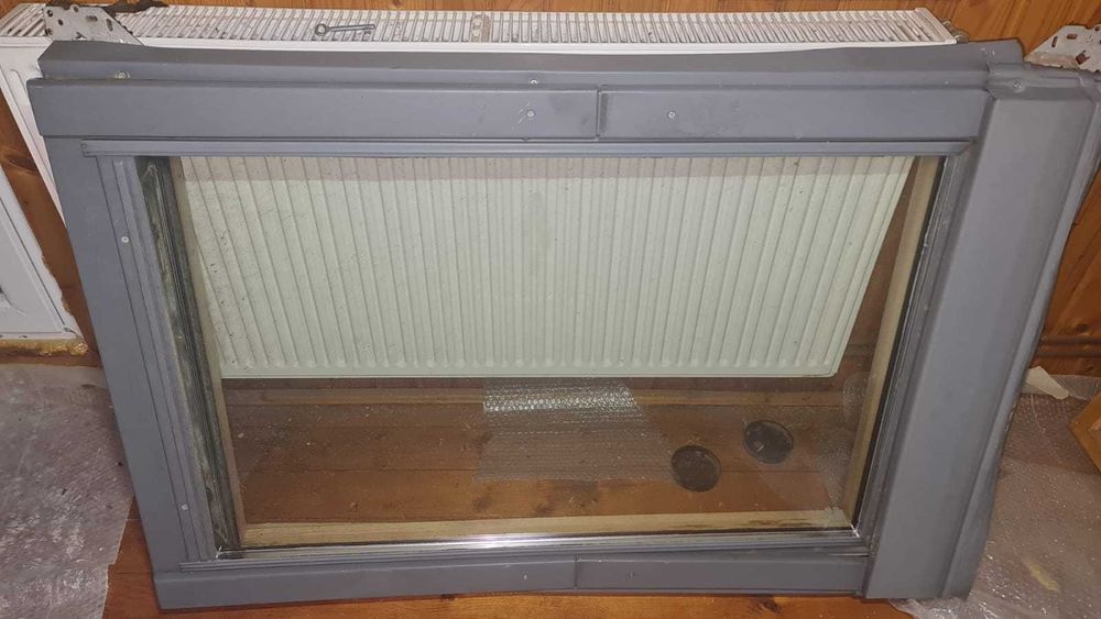 Fereastra de mansarda Velux lemn
