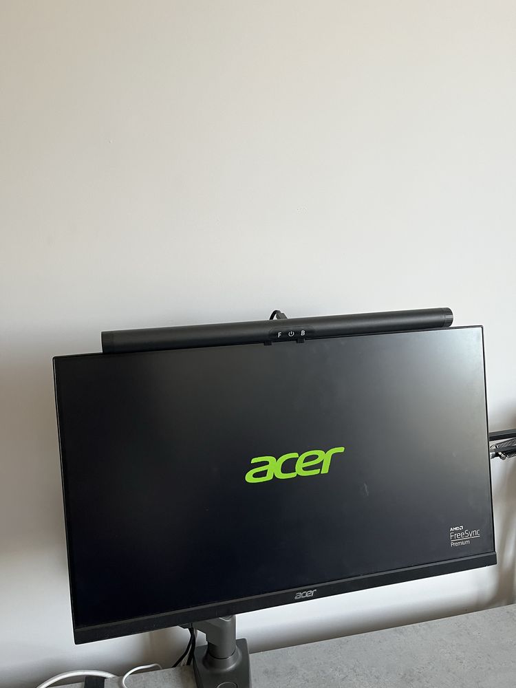 Монитор Acer 165 hz 0.5 ms + Кронштейн NB F80