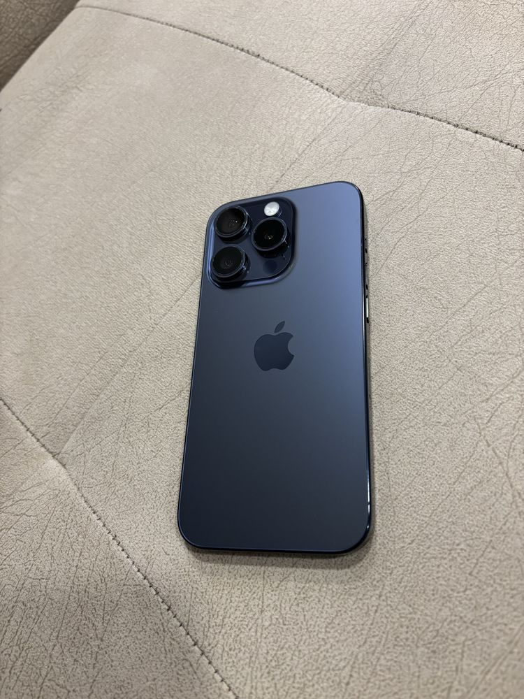 Iphone 15 pro 128gb blue titanium