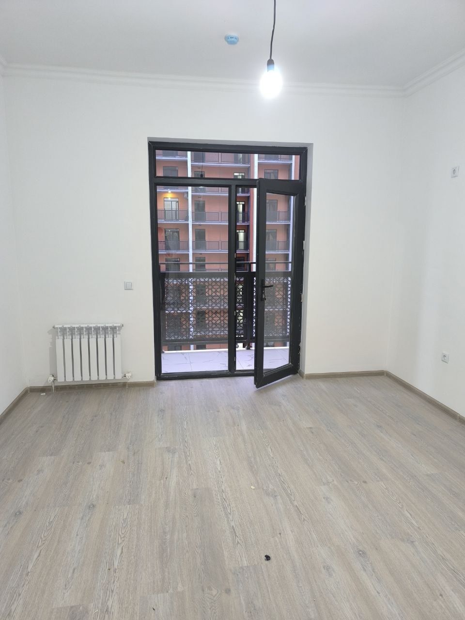 Srochna sotiladi Sergeli Xonabod 2 xonli